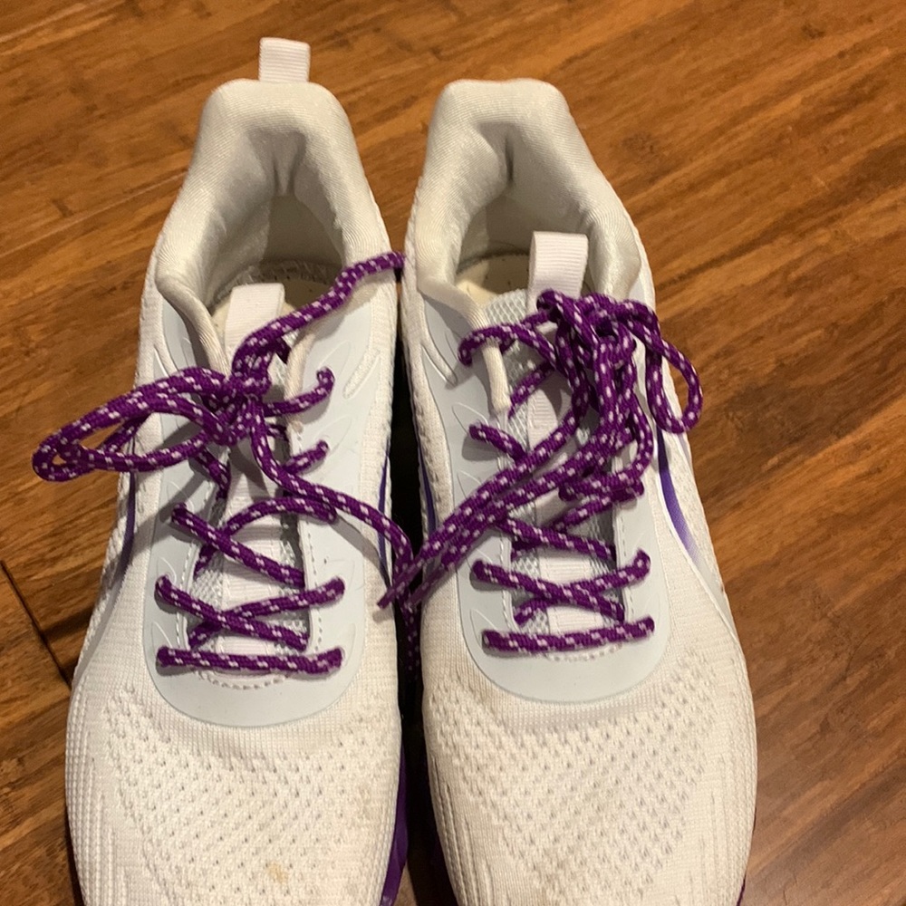 Size 8.5 womens sneakers